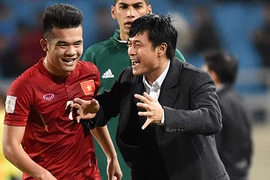 HLV Hữu Thắng đi ‘săn’ tiền đạo
