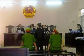 Khác biệt của tòa Gia đình và người chưa thành niên 