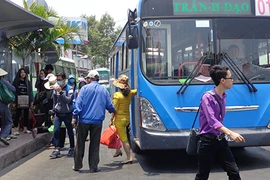 Sài Gòn sẽ hết xe buýt thải khói đen