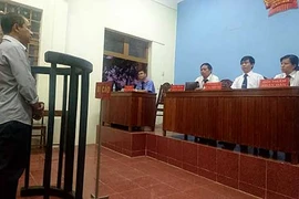 Khởi tố chỉ vì mua bán điều chậm trả?