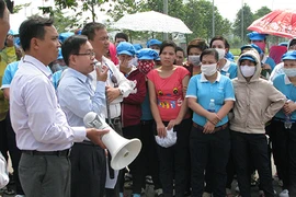 Công đoàn sẽ đảm trách kiện nợ BHXH?