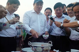 Chuyển động xử lý truyền thông ‘cá chết’