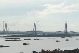 Siêu dự án trên sông Hồng ‘có thể xem xét được’ (?!)