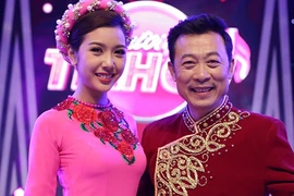 Á hậu Thúy Vân ngồi ghế nóng cùng Vân Sơn và Ý Lan