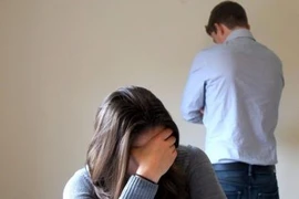 ‘Kẻ bội tình’ lại níu giữ hôn nhân…