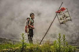 Triển lãm ảnh gây quỹ cho trẻ em có hoàn cảnh khó khăn