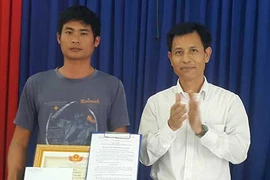 Tài xế dìu xe lao đèo: ‘Chỉ nghĩ đến việc cứu người’