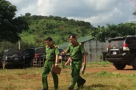 Công an 2 tỉnh truy bắt nhóm bắn chết 3 người