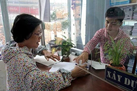 Phải nghiêm túc xin lỗi dân khi hồ sơ trễ hẹn