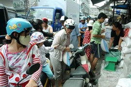 Ngôi chợ chuyên doanh đầu tiên