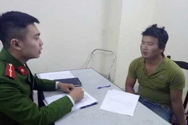 Trưởng công an bị đâm khi giải cứu con tin
