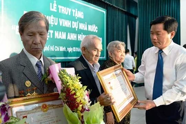 TP.HCM truy tặng 230 bà mẹ Việt Nam anh hùng