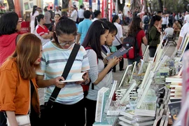 28 Tết: Khai mạc lễ hội đường sách