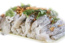 Vòng luẩn quẩn từ chả giò đến bánh cuốn