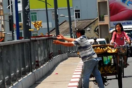 Hiến kế trị xả rác, tiểu bậy