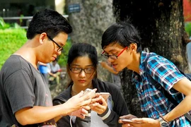 Giá cước cuộc gọi, tin nhắn sắp giảm mạnh? 