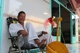 Cụ ông tự chế ‘máy quạt triệu đô’