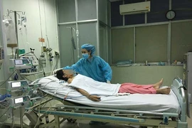Ca mổ tim đặc biệt cứu bệnh nhân HIV 