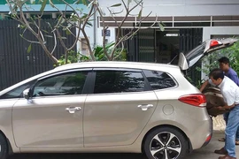 Uber hứa làm đúng luật để được hoạt động