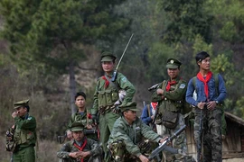 Myanmar giao tranh ác liệt, dân chạy nạn qua Trung Quốc