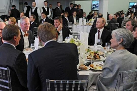 Nghi cựu cố vấn ông Trump từng vi phạm hiến pháp