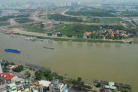 Lo ngại siêu đường ven sông gây kẹt xe cho Sài Gòn