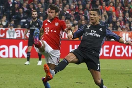 Thắng sân khách, Real Madrid và Monaco lợi thế lượt về 