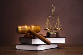 Trên hướng dẫn rồi mà dưới vẫn cứ sai