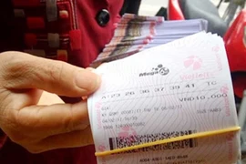 Vé số Vietlott: Phạm luật nào mà đòi phạt người ta?!