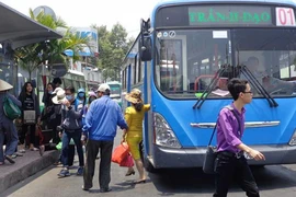 TP.HCM tăng 1.350 chuyến xe buýt phục vụ lễ 30-4