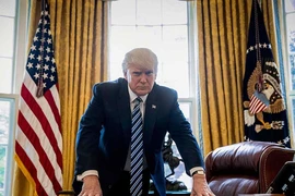 Đóng cửa chính phủ: Ông Trump đang đùa với lửa?