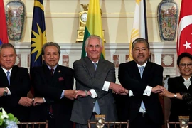 Mỹ kêu gọi ASEAN kiềm chế Triều Tiên