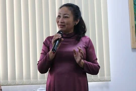 66 tuổi vẫn miệt mài tìm điệu hát ru dân tộc