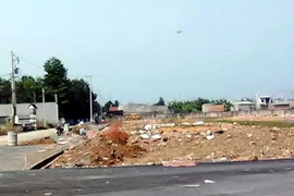 Đất đã bị ngăn chặn, vẫn cho sang tên