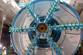 Dùng robot ‘khủng’ đào hầm tuyến metro số 1
