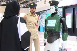 Dubai ra mắt đội cảnh sát robot đầu tiên trên thế giới