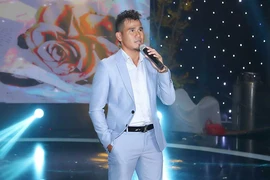 Cầu thủ Phan Thanh Bình: Nhờ bolero kết nối với con gái