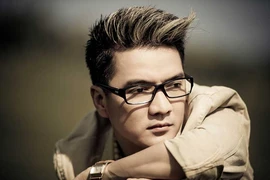 Đàm Vĩnh Hưng tái hiện SàiGòn xưa trong liveshow bolero