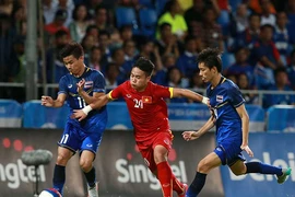 Ngại U-22 Việt Nam, Thái Lan tính đường dài