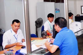 Dân chưa quen, quản lý nhà nước gặp khó 