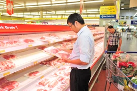 Quẹt một cái biết rõ ‘lý lịch’ con gà, quả trứng