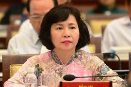 Làm thủ tục kiểm điểm Thứ trưởng Kim Thoa