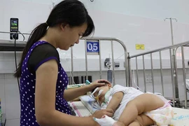 Bé Thanh Bình đang yếu dần 