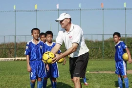Bài học đầu tiên