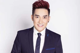 Quang Hà kết hợp Lệ Quyên trong show bolero