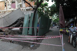 Gây sập nhà hàng xóm phải bồi thường ra sao?