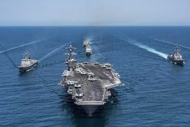 Tên lửa, tàu sân bay Mỹ sẽ đến Hàn Quốc