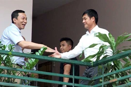 VFF cứ húc nhau, bóng đá Việt đi về đâu?