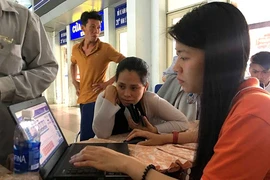 Suất ăn tàu hỏa: Có nên buộc khách mua?