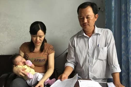 Muốn nhận con phải có thư tình của cha?